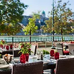 Szálloda Millennium Court, - Marriott Executive 4*