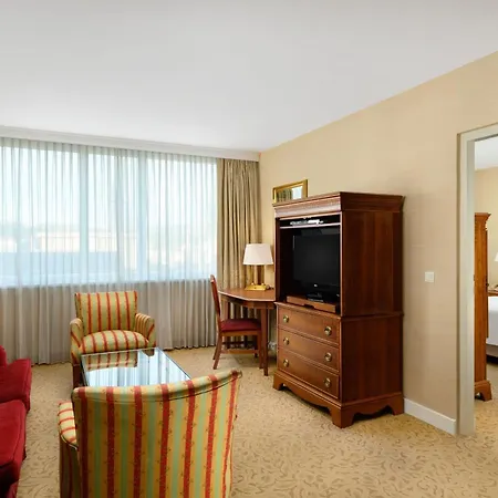 Otel Millennium Court, - Marriott Executive