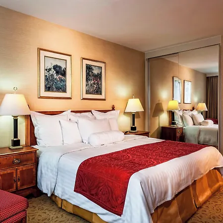 Millennium Court, - Marriott Executive Otel 4*