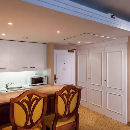 Millennium Court, - Marriott Executive