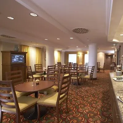 Hotel Millennium Court, - Marriott Executive 4*