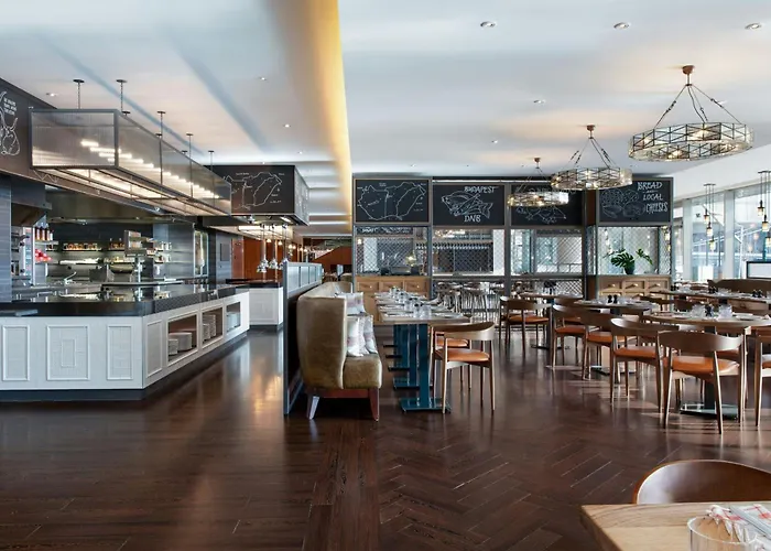 Millennium Court, - Marriott Executive 4*