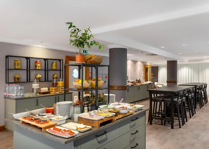 Millennium Court, - Marriott Executive 4*