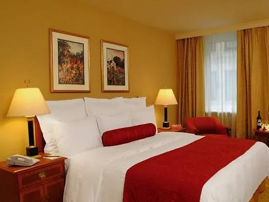 Hotel Millennium Court, - Marriott Executive