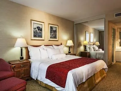 Millennium Court, - Marriott Executive 4*