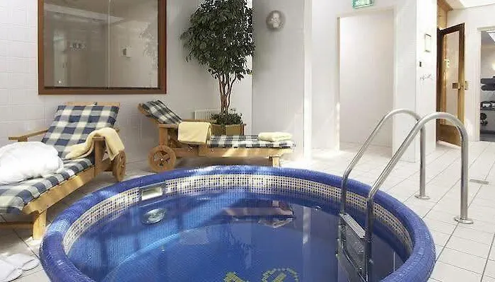 Millennium Court, - Marriott Executive Hotel